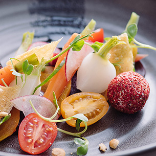 collective-hospitality-food-service-salad